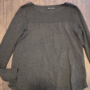 Cable and gauge sweater gray